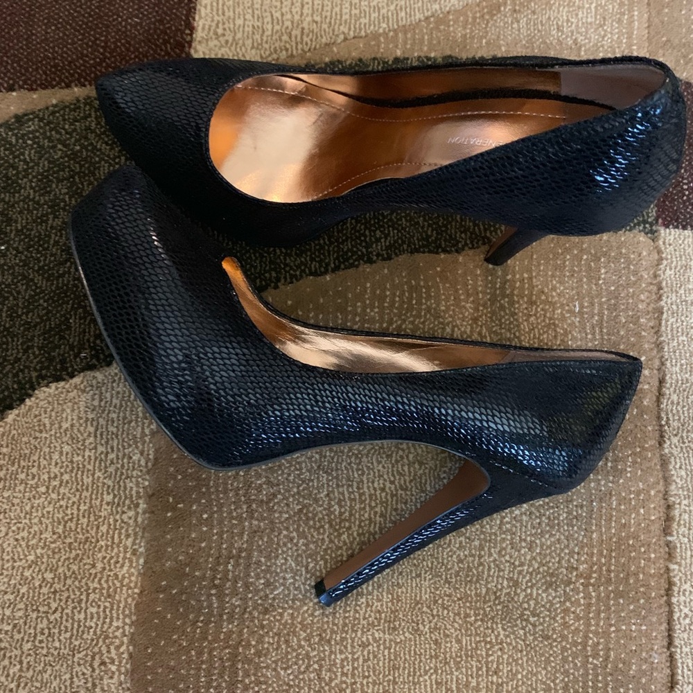 BCBG Generation Black Pumps.